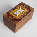 COLOR WHISPER BOX