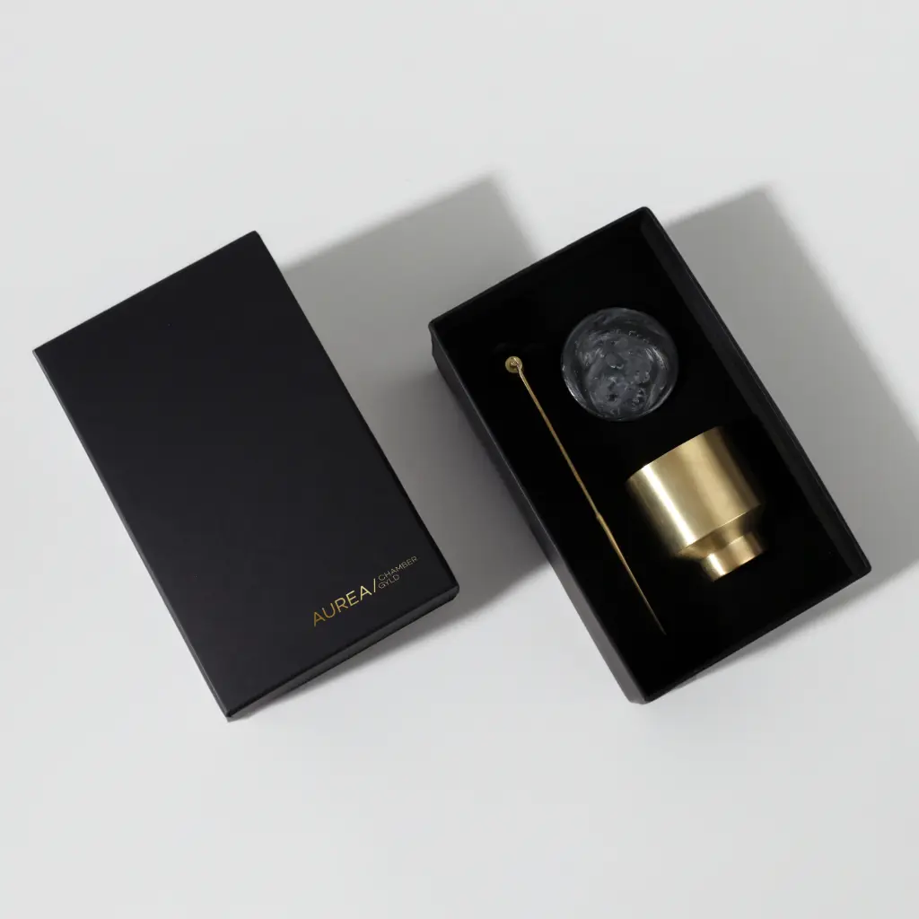 AUREA CANDLE & SNUFFER